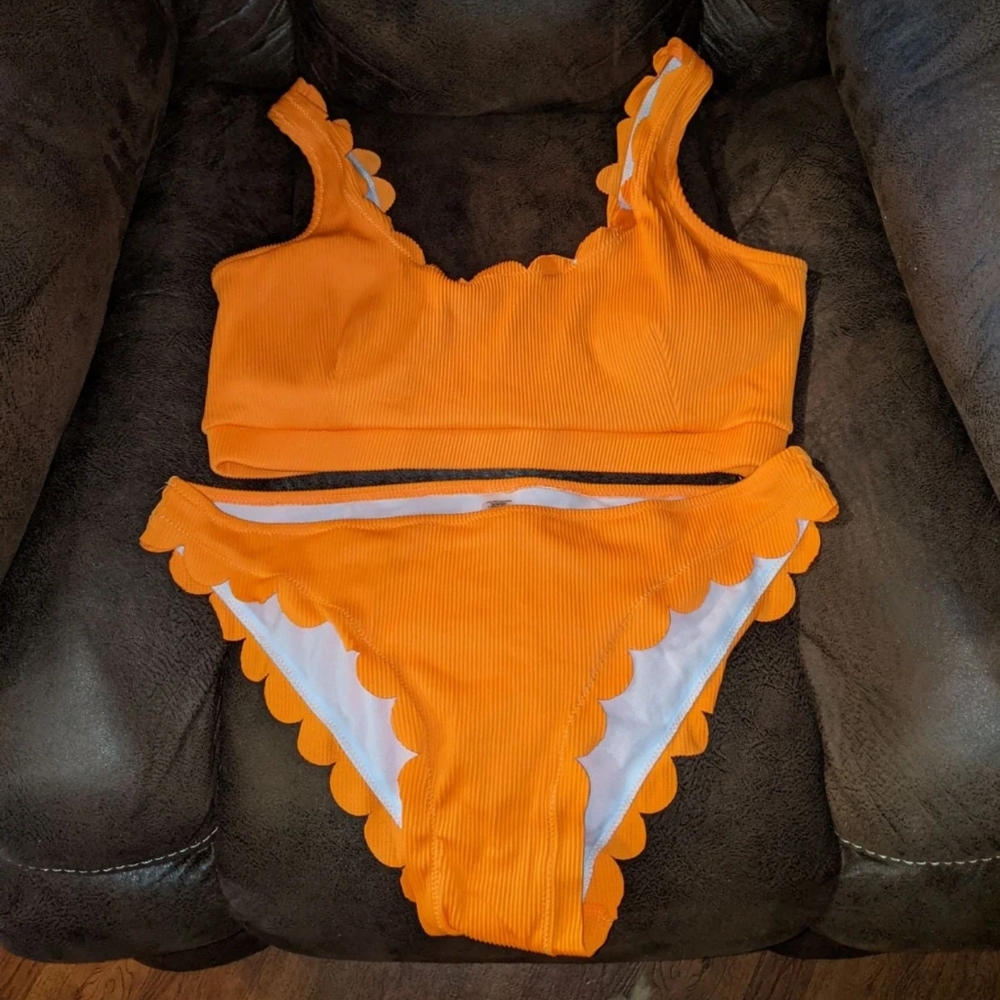 NEW SCALLOP BIKINI